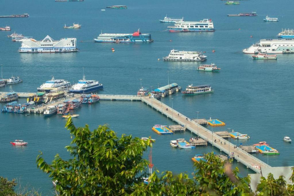 Tycoon Place Garden Pattaya Buitenkant foto