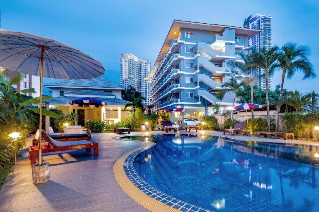 Tycoon Place Garden Pattaya Buitenkant foto